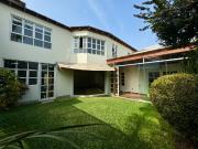 Venta linda casa en condominio Los Granados. Surco....