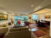 Venta lindo dpto Chacarila. En primer piso. Con terrazas