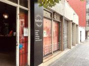 VENTA LOCAL COMERCIAL. AMPLIA VIDRIERA. ZONA PLAZA...