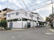 Venta Local Comercial en Esquina Urb. Santo Cominguito