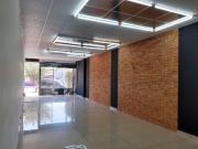 VENTA LOCAL TEJEDA CERRO DE LAS ROSAS CON VIDRIERA