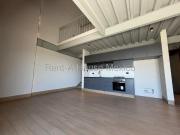 VENTA. Loma Dorada Departamento de 2 niveles con 2...