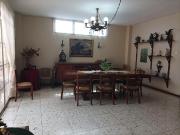 Venta Los Ceibos 3 dormitorios, sala comedor, patio,...