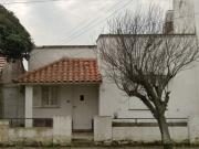 Venta Lote con casa a demoler o reciclar. Zona San José