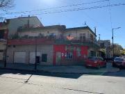 Venta Lote c/vivienda y locales Pompeya