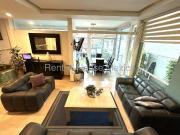 VENTA. Milenio III Casa de 3 niveles con cuarto de...