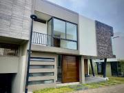 Venta Moderna Residencia a estrenar en exclusivo coto de...