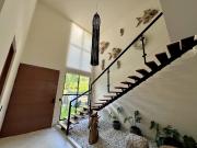 Venta, moderna casa de 4 recamaras, paneles solares,...