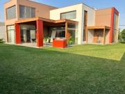 Venta moderna casa Urb. La Encantada de Villa, Chorrillos