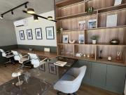 Venta moderna oficina en Av. Aramburú cruce con Vía...