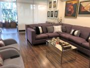 Venta Moderno Departamento con Jardín Privado en Country...