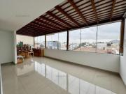 Venta moderno duplex Chacarilla, Surco. Con terraza