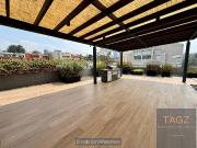 Venta moderno PH Lomas Country Interlomas con terrazas y...