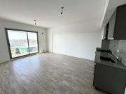 VENTA MONOAMBIENTE A ESTRENAR CON PISCINA Y VISTA ABIERTA