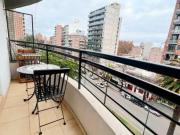 VENTA MONOAMBIENTE AMOBLADO CON BALCÓN Y COCHERA LOURDES