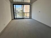 Venta monoambiente frente 7mo piso con balcón Palermo