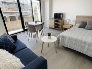 Venta. Monoambiente muy luminoso. conexion lavarropa