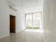 VENTA MONOAMBIENTE PARQUE CHAS CON PATIO Y VERDE