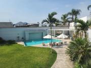 Venta o alquiler casa con vista a parque en Camacho