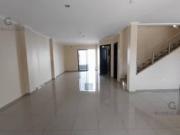 Venta o Alquiler de Casa en Urbanizacion Napoli, 4...