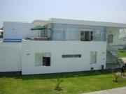 VENTA O ALQUILER LINDA CASA A 200 METROS DEL MAR, CLUB...