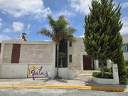 VENTA O RENTA, CASA CON JARDIN!