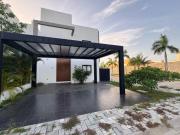 VENTA O RENTA CASA DE 5 RECAMARAS EN COUNTRY CLUB CIUDAD...