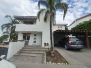 VENTA O RENTA CASA EL FARO