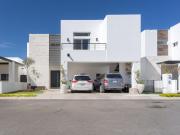 VENTA O RENTA CASA EN SANTERRA RESIDENCIAL