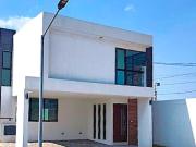 Venta o Renta Casa Nva. En Fraccionamiento Metepec...