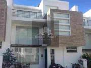 Renta de Casa de 3 dormitorios, Sector Santa Rosa,...