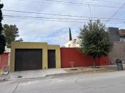 VENTA O RENTA DE CASA DE UN PISO EN COL PANAMERICANA...