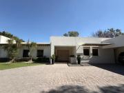 VENTA O RENTA DE RESIDENCIA AMUEBLADA EN JURICA