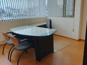 Venta oficina amoblada en primer piso Av. Colón zona...