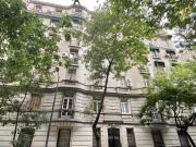 Venta PB 5 ambientes con dependencia tipo PH estilo...