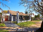 VENTA | PERMUTA Casa de 2 dormitorios con quincho y...