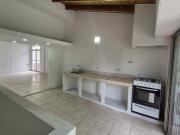 Venta PH 3 ambientes con balcón corrido al frente