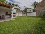 Venta PH 3 ambientes reciclado con amplio jardín Vicente...