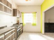 VENTA PH AL FRENTE CON COCHERA Y TERRAZA