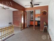 Venta PH de 3 ambientes con patio en Bernal Oeste
