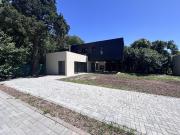 Venta casa condominio Funes urbana 2 dormitorios piscina...