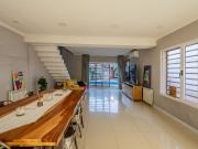 VENTA PH MULTIFAMILIAR C/ PILETA TAPIALES