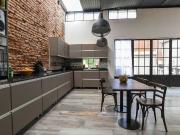 VENTA PH tipo Loft reciclado a nuevo con Jardin