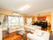 VENTA Piso 6 ambientes, 3 cochera Belgrano R