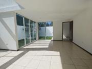 VENTA PRECIOSA RESIDENCIA DENTRO DE FRACCIONAMIENTO...