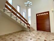 VENTA/ RENTA CASA EN BOSQUES DE SANTA ANITA