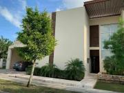 Venta Residencia amueblada en el Yucatan Country Club YYC