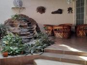 VENTA RESIDENCIA CON TERRAZA Y JARDINES EN LAS PACANDAS...