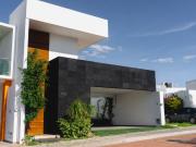 VENTA RESIDENCIA DE LUJO DOS RECAMARAS PLANTA BAJA...