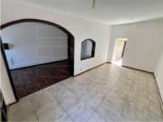 VENTA. ROGELIO MARTINEZ. CASA 3 DORM 2 BAÑOS. PATIO +...